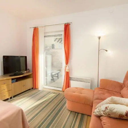 Put Maslina 7 Apartment *